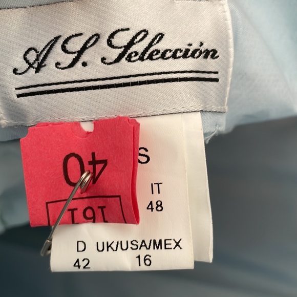 Designer formal flower patterned dress with shawl. Size: 16 - Picture 9 of 9